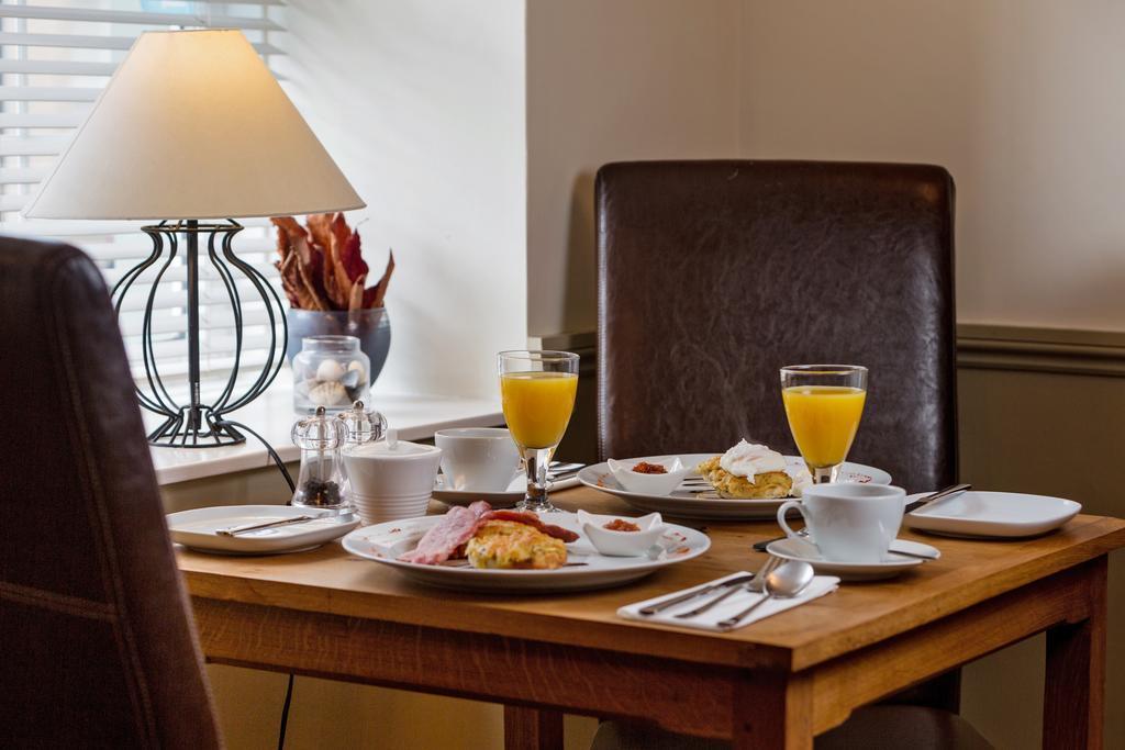 The Coach House Brecon Hotel Buitenkant foto